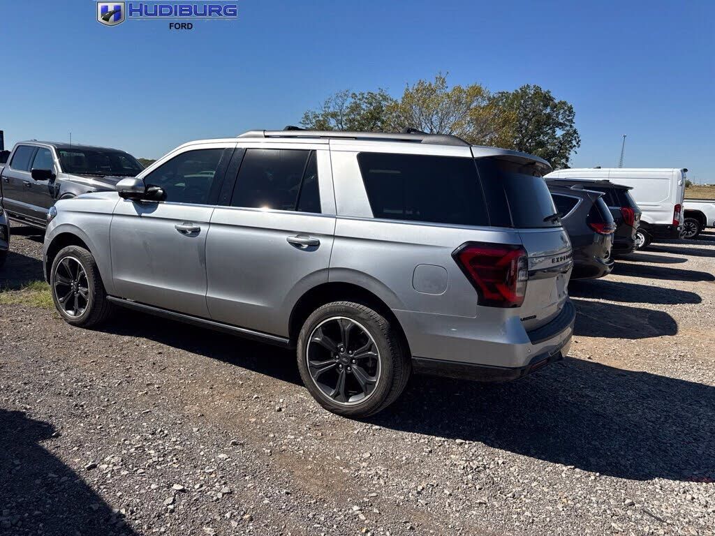 2024 FORD Expedition