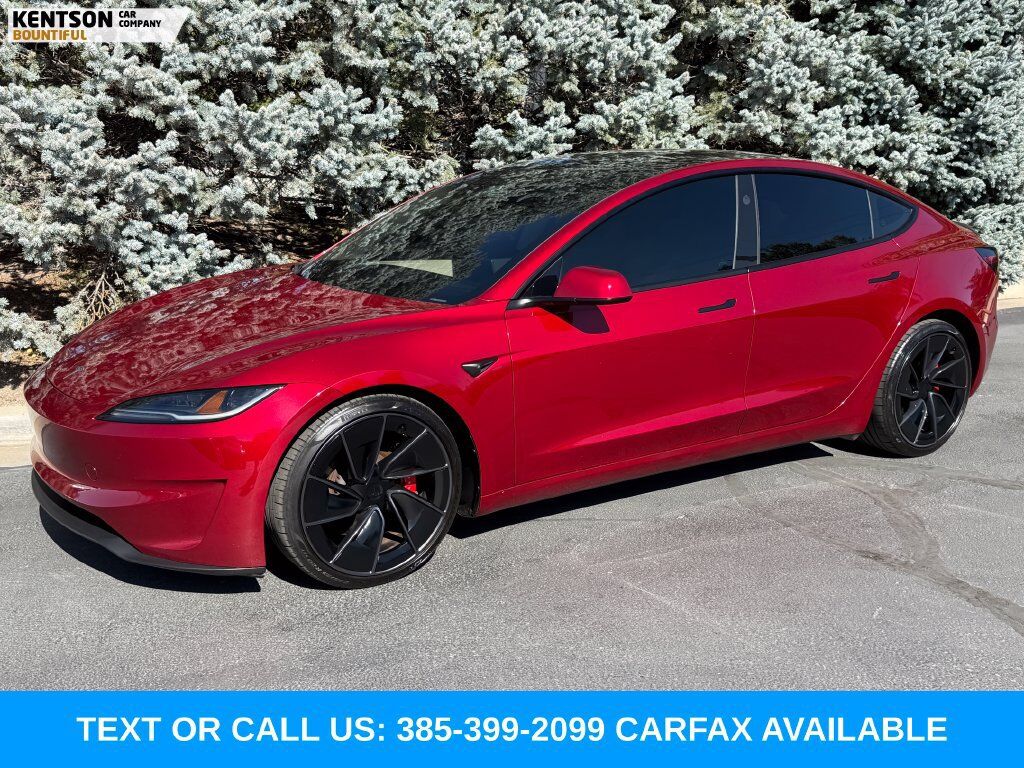 2024 TESLA Model 3