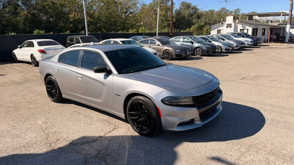 2017 DODGE Charger