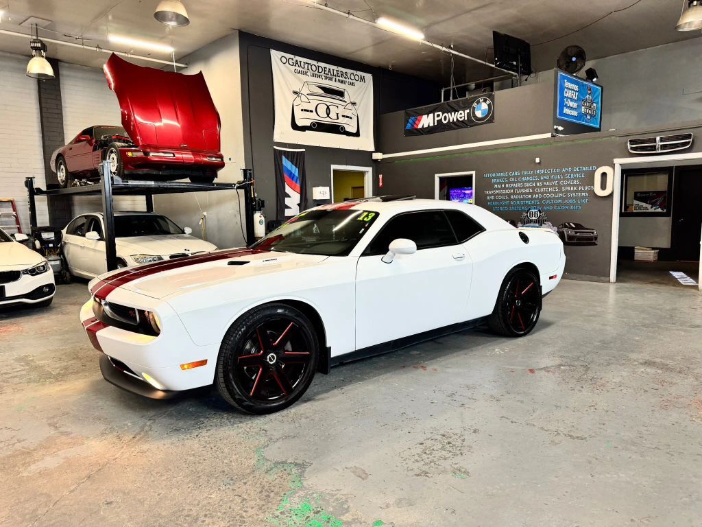 2013 DODGE Challenger