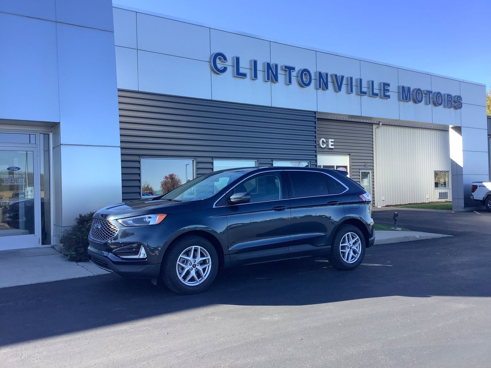 2023 FORD Edge