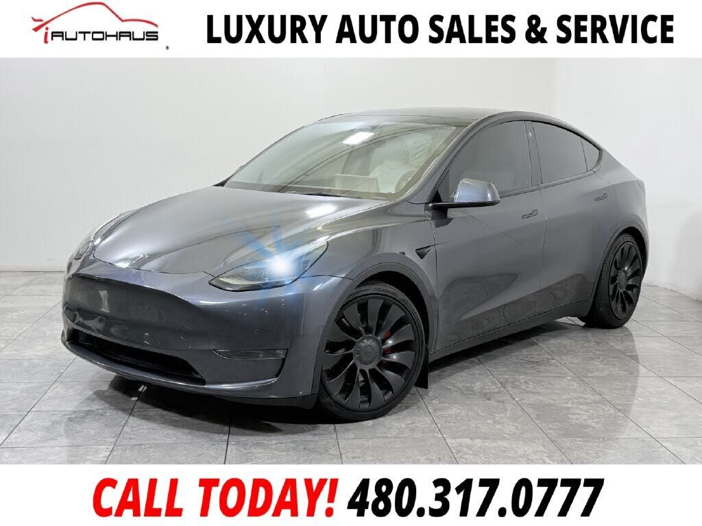 2022 TESLA Model Y