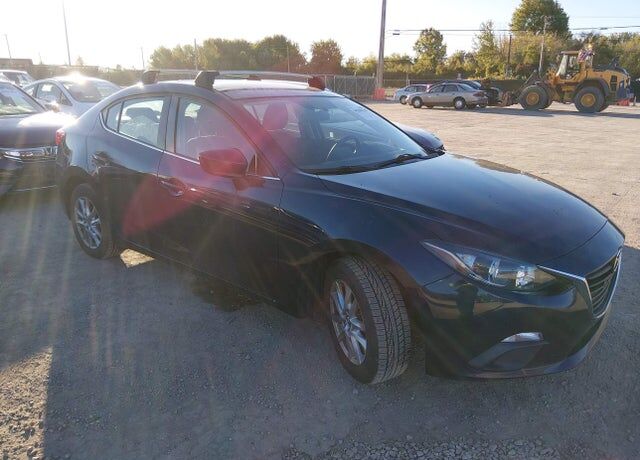 2016 MAZDA Mazda3