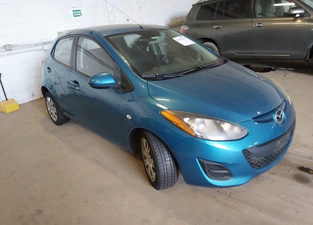 2011 MAZDA Mazda2