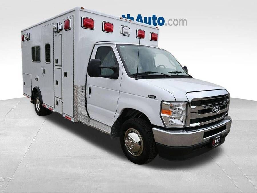 2026 FORD E-450