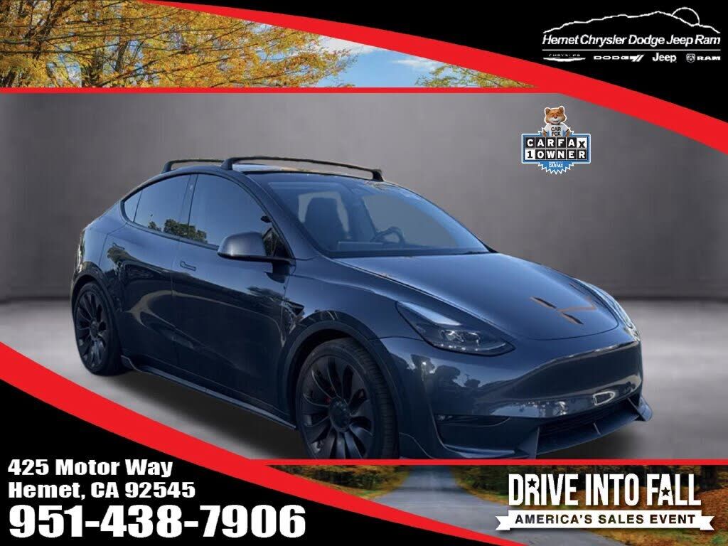 2022 TESLA Model Y