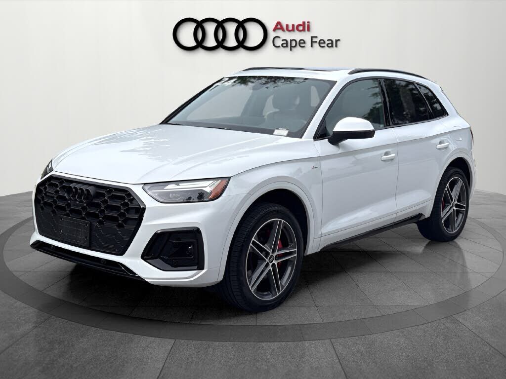 2024 AUDI Q5 e