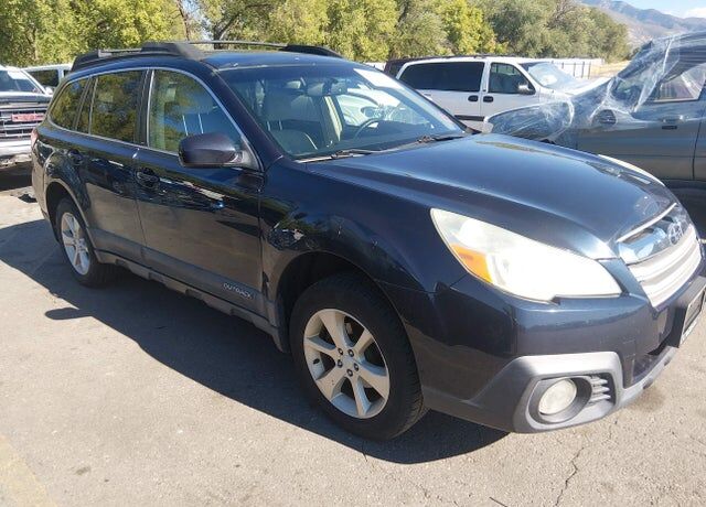 2014 SUBARU Outback