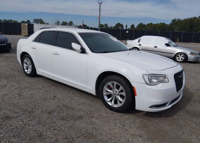 2016 CHRYSLER 300
