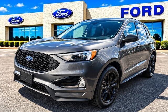 2023 FORD Edge