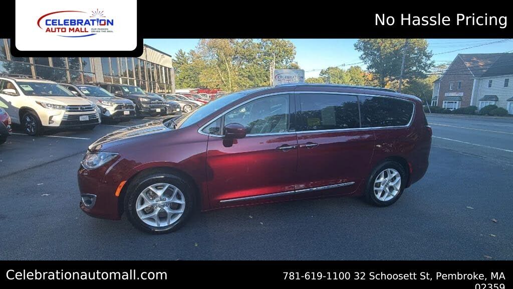 2017 CHRYSLER Pacifica