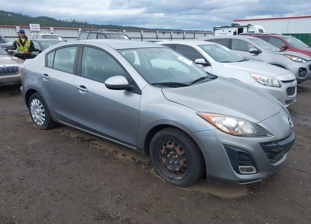 2010 MAZDA Mazda3
