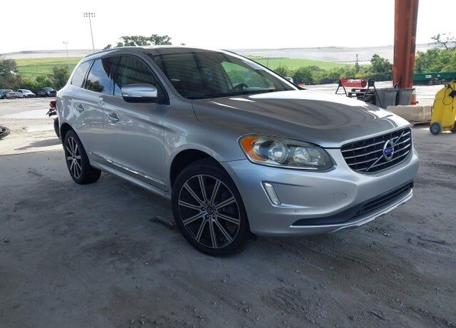 2015 VOLVO XC60