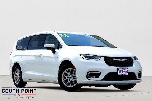 2023 CHRYSLER Pacifica