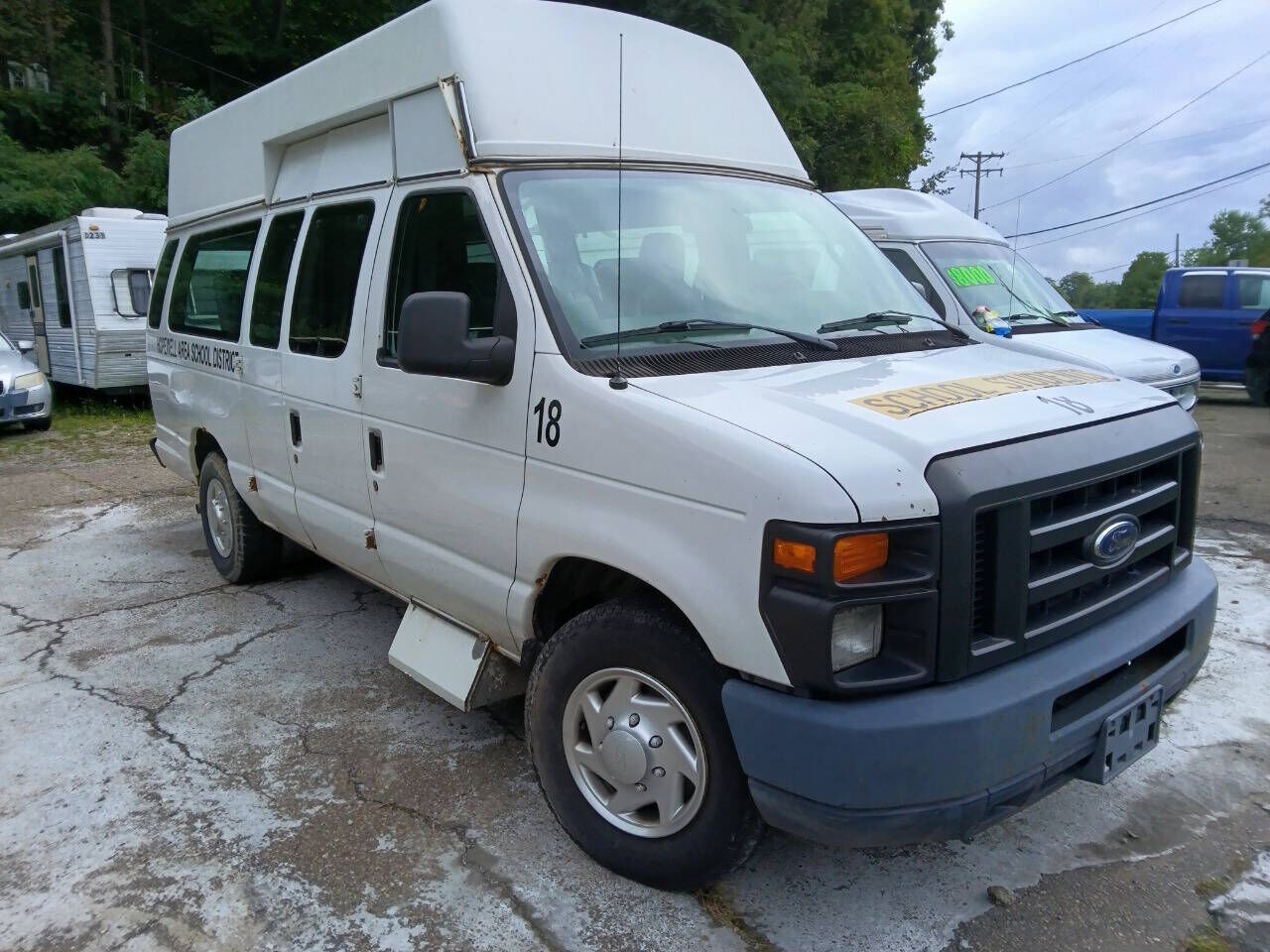 2012 FORD E-250