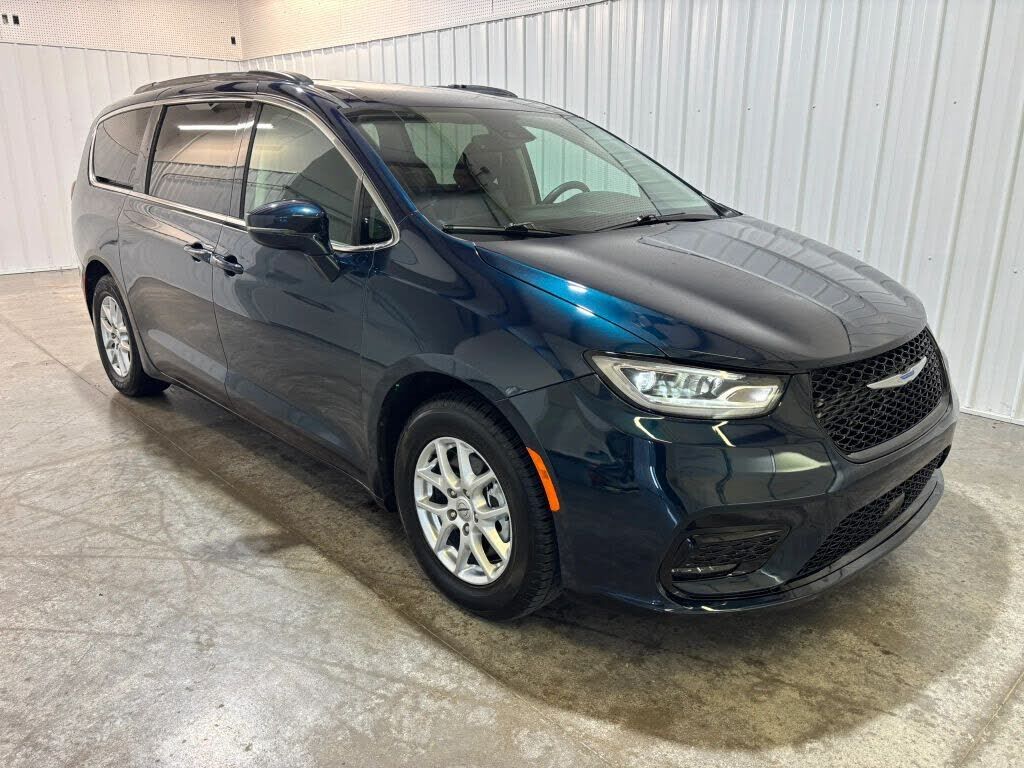 2022 CHRYSLER Pacifica