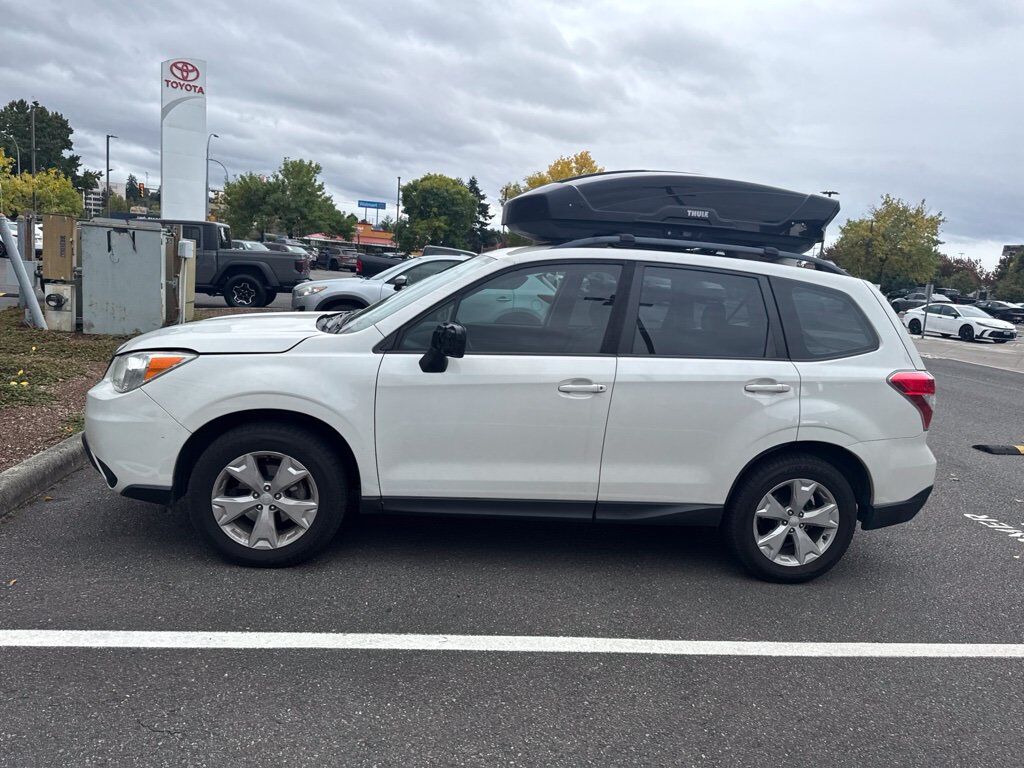 2016 SUBARU Forester
