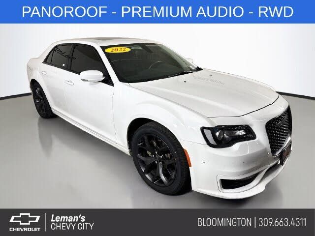 2022 CHRYSLER 300