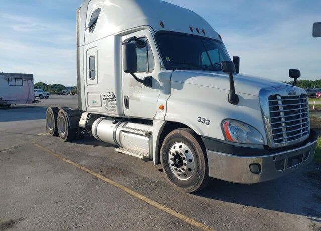 2019 FREIGHTLINER Cascadia