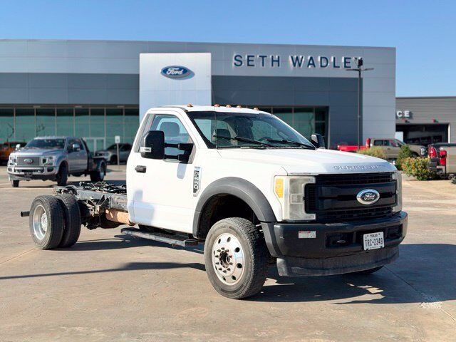2017 FORD F-550