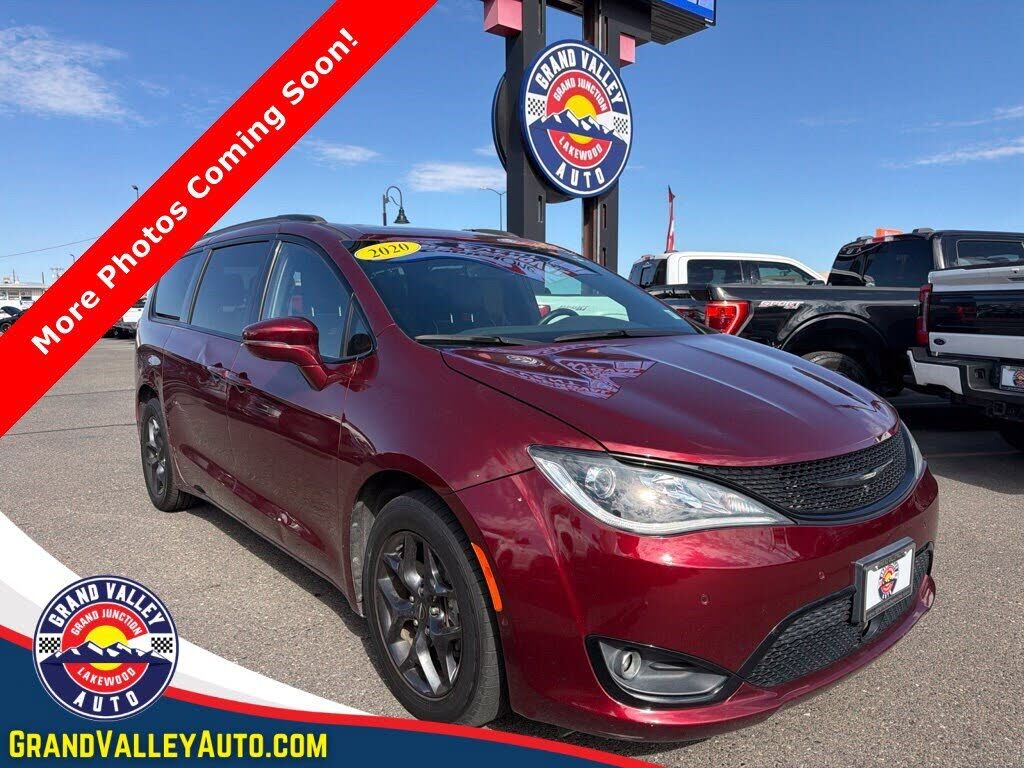 2020 CHRYSLER Pacifica