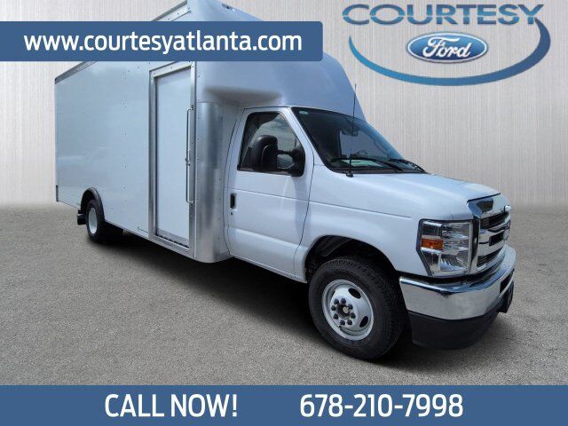 2027 FORD E-450