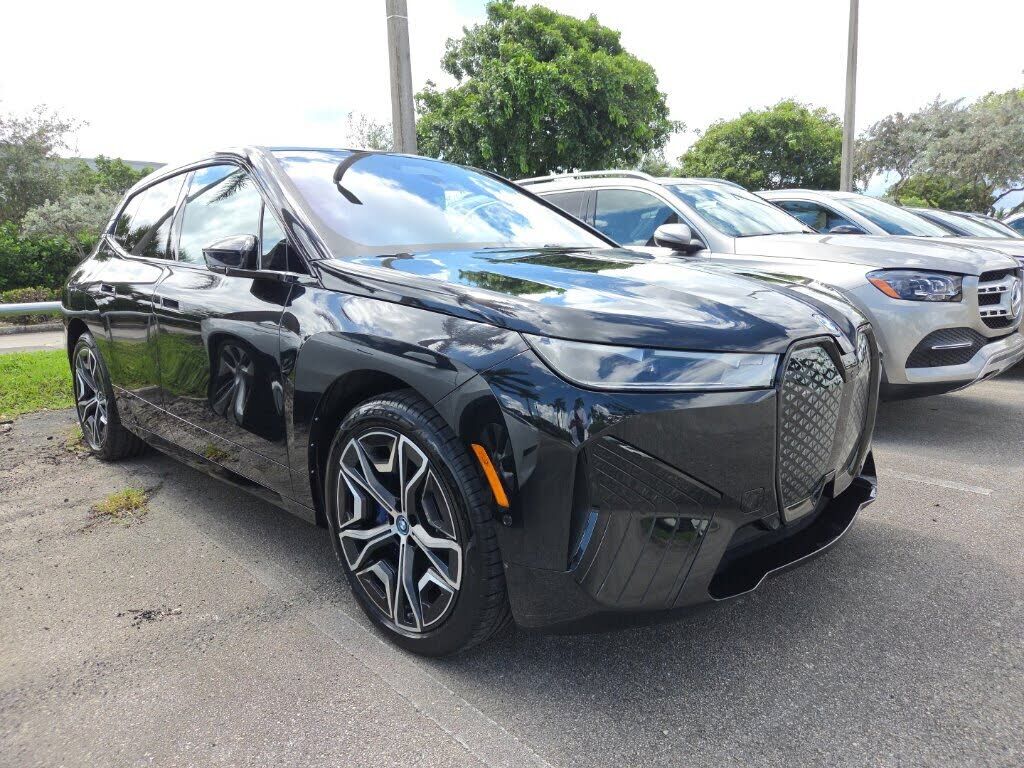 2024 BMW ix