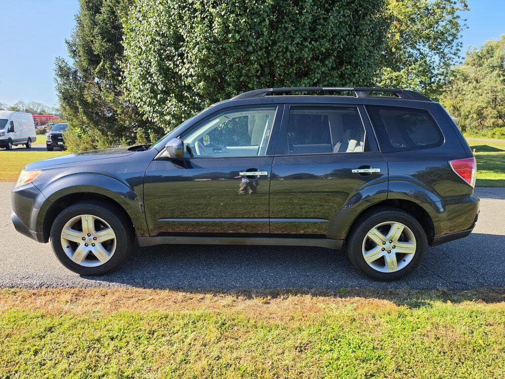 2010 SUBARU Forester
