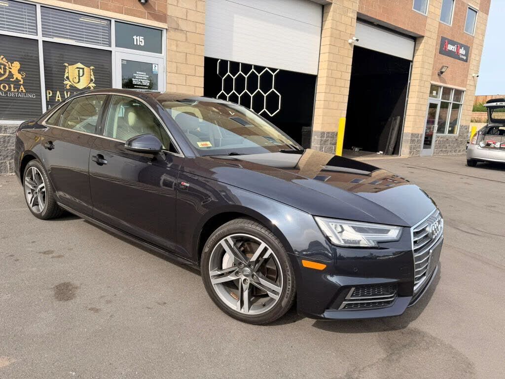 2017 AUDI A4