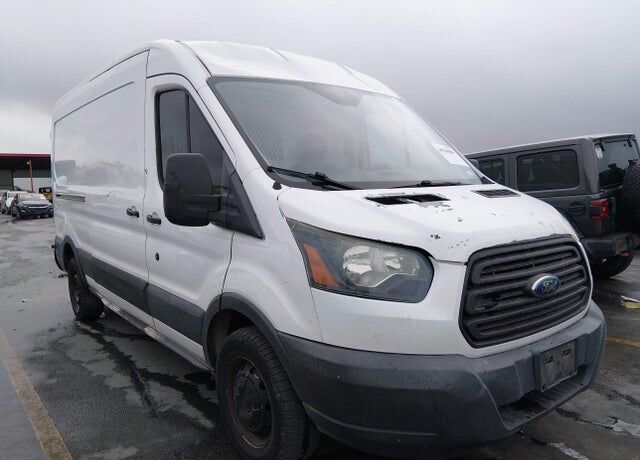 2015 FORD Transit