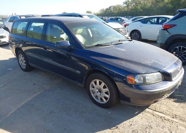 2002 VOLVO V70