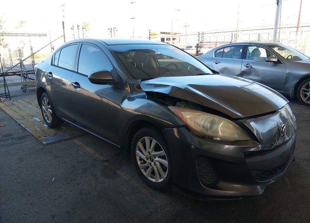 2013 MAZDA Mazda3