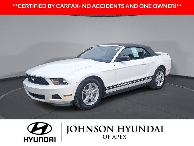 2011 FORD Mustang