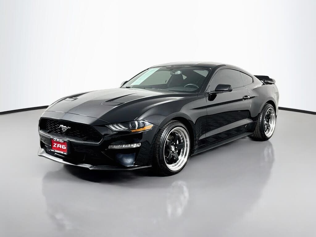 2020 FORD Mustang
