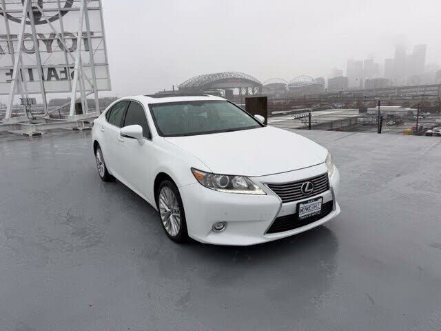 2015 LEXUS ES