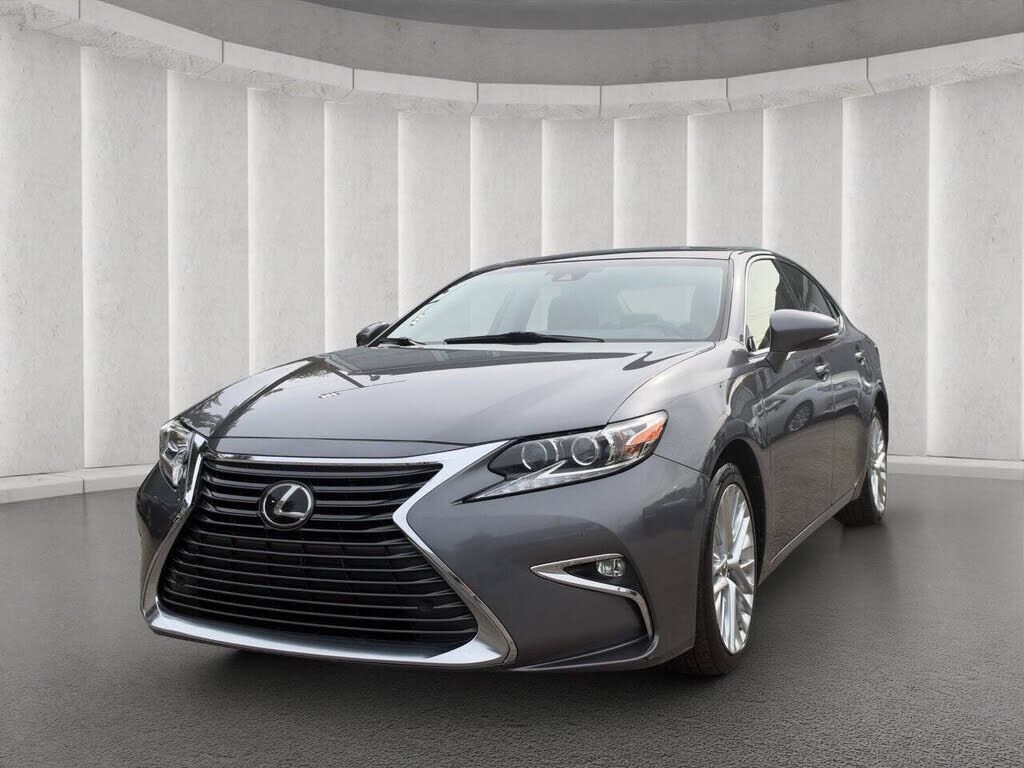 2016 LEXUS ES