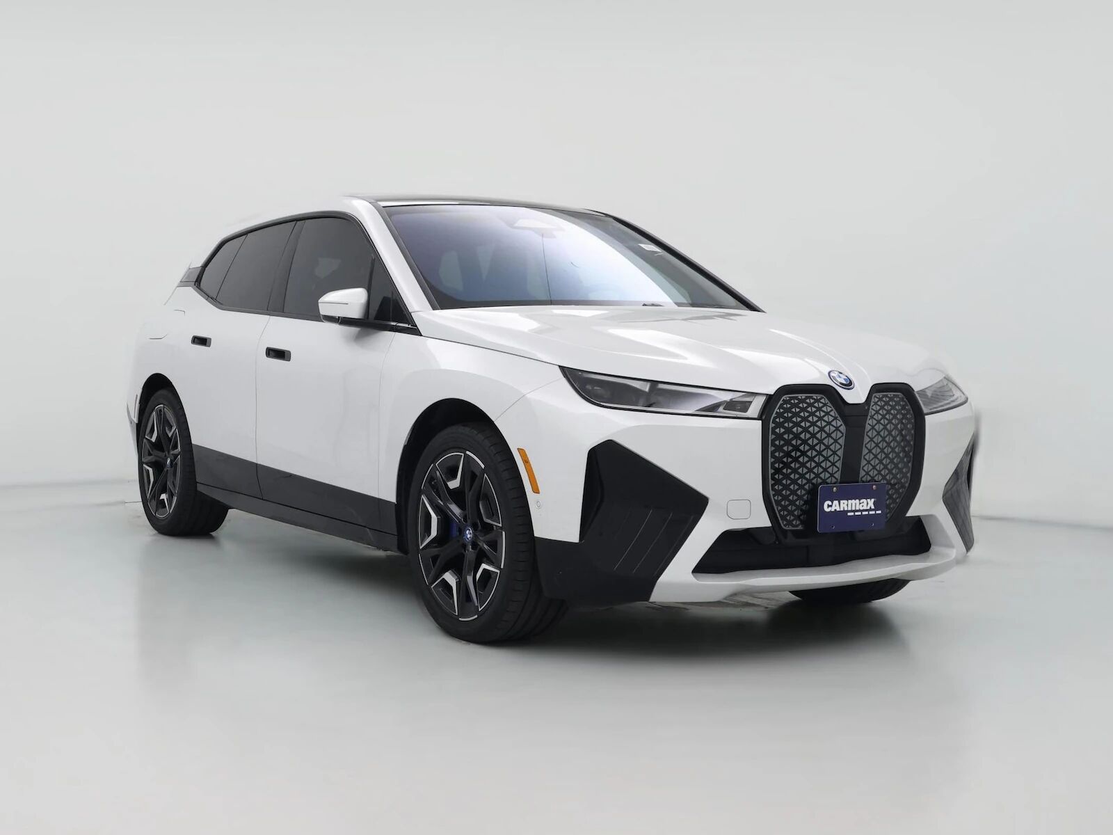 2023 BMW ix