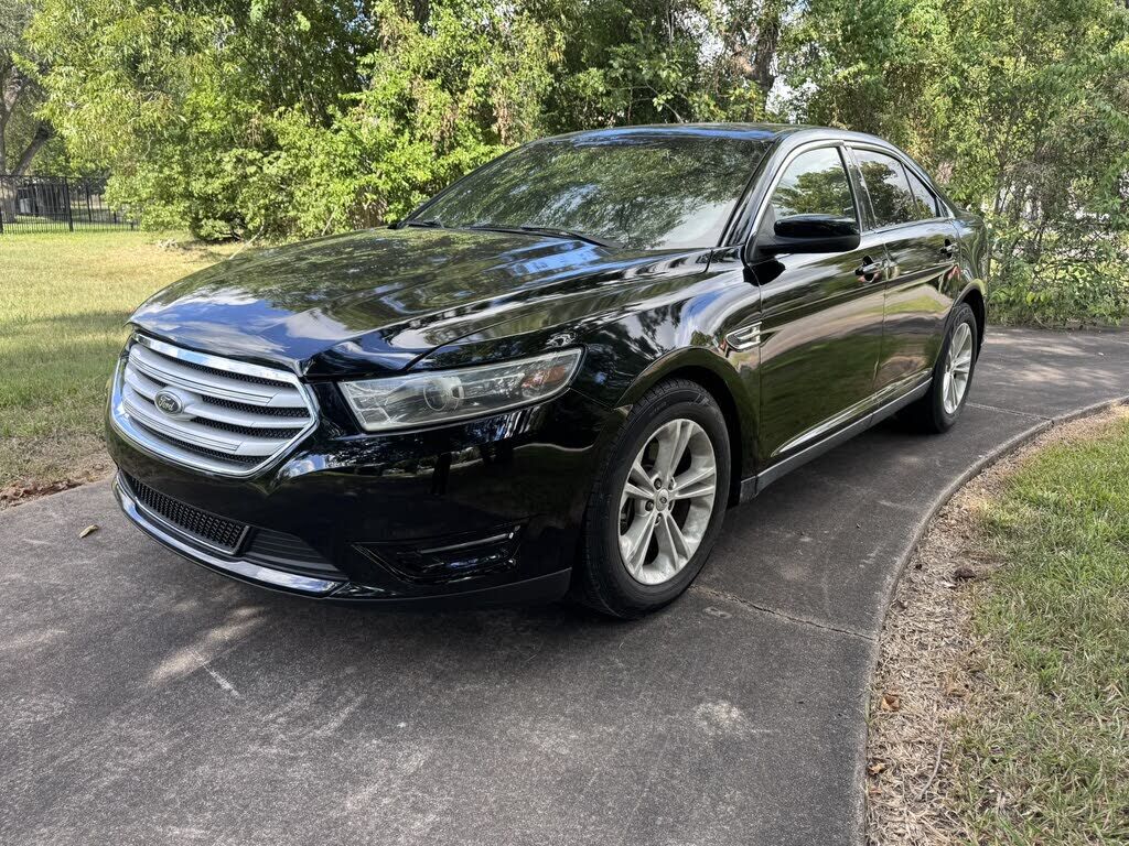 2018 FORD Taurus