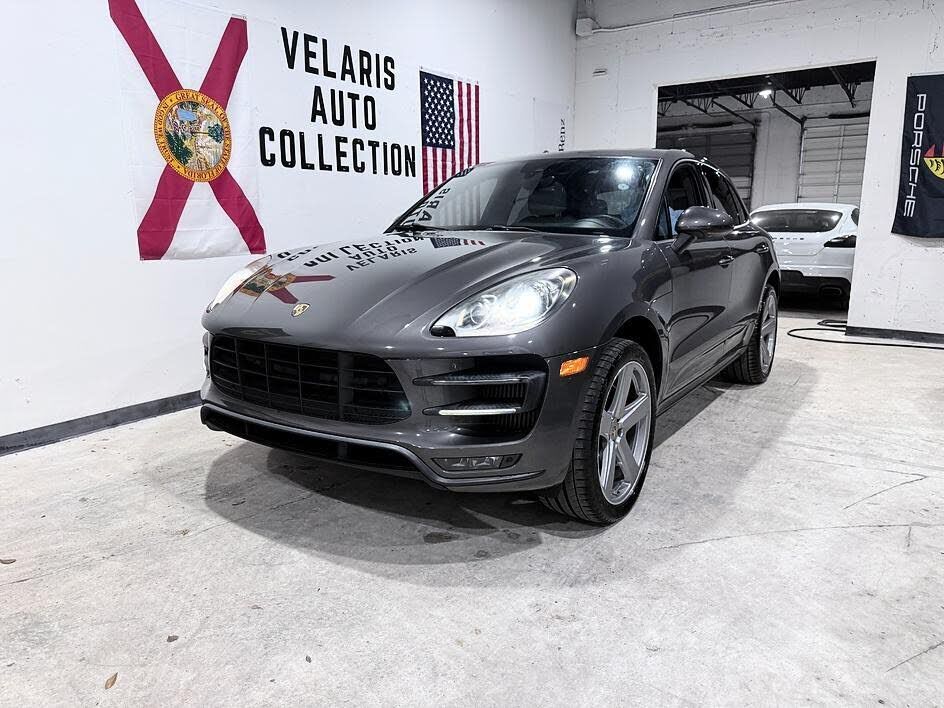 2015 PORSCHE Macan