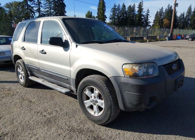 2005 FORD Escape
