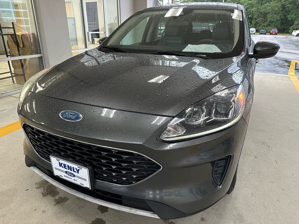 2020 FORD Escape