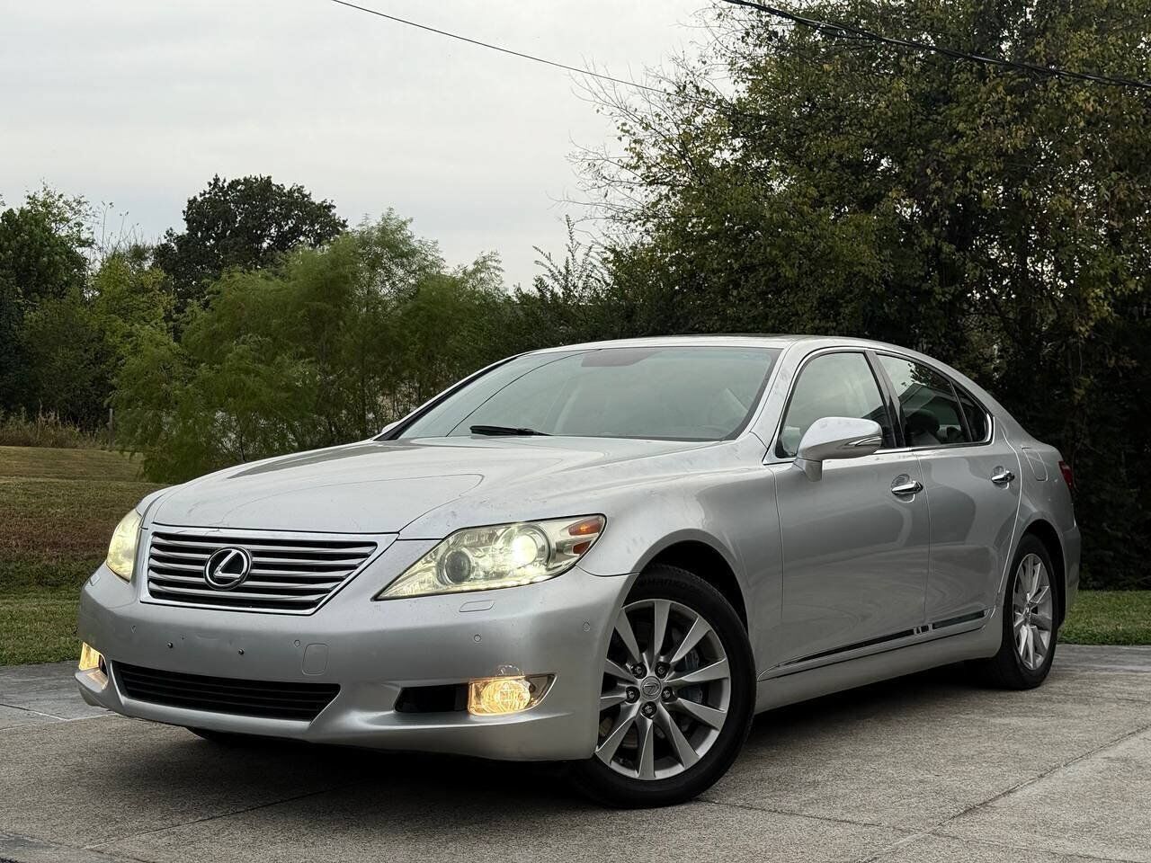 2010 LEXUS LS