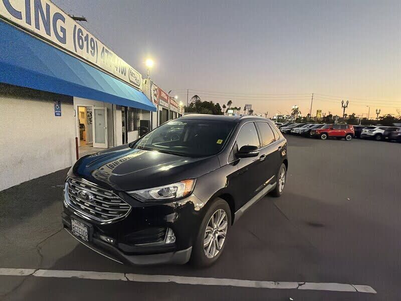2019 FORD Edge