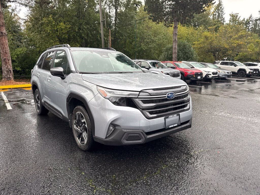 2025 SUBARU Forester