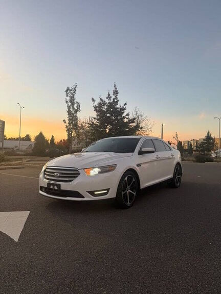 2015 FORD Taurus