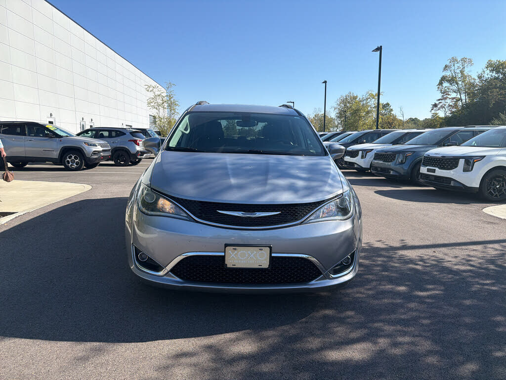 2020 CHRYSLER Pacifica