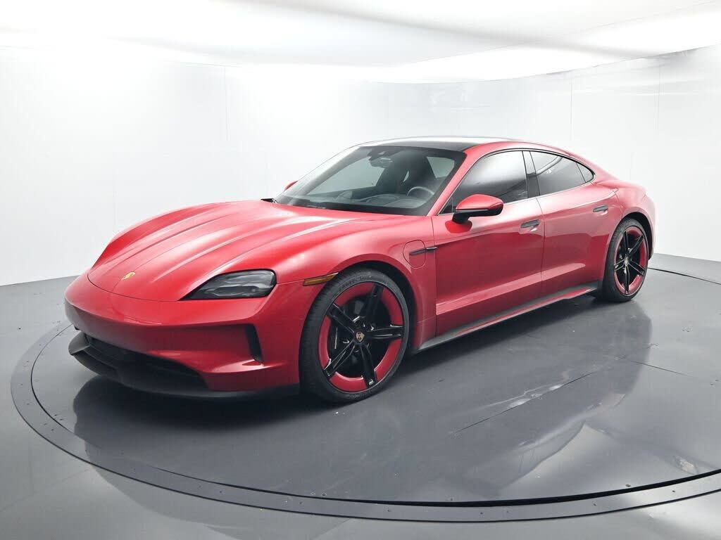 2025 PORSCHE Taycan