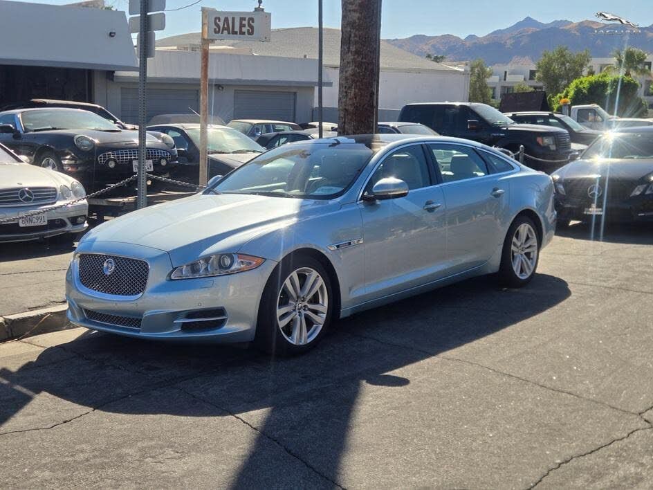 2012 JAGUAR XJ