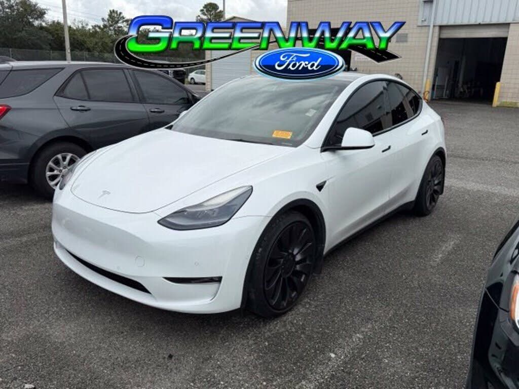 2021 TESLA Model Y