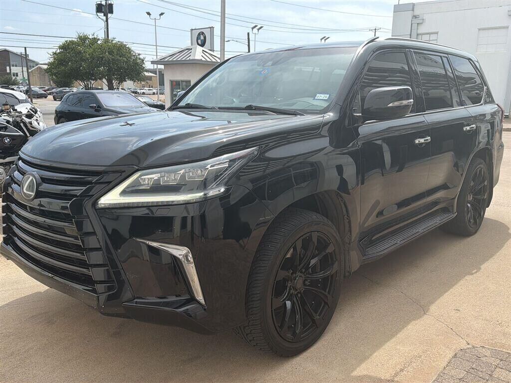 2016 LEXUS LX